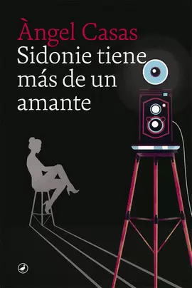SIDONIE TIENE MÁS DE UN AMANTE SIDONIE TIENE MÁS DE UN AMANTE