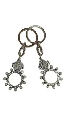 LLAVERO SAN BENITO METAL DOBLE CARA.